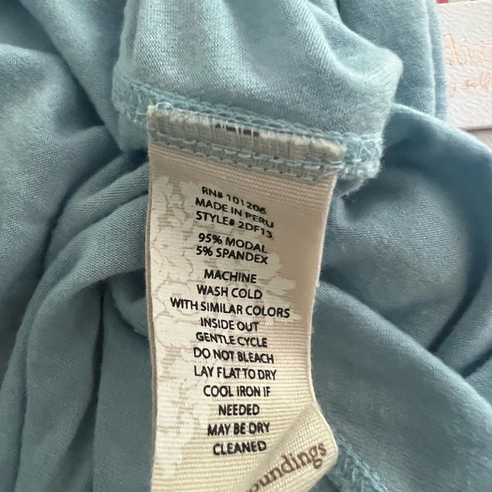 NWT soft surroundings, tank top high low hem - Picture 6 of 7